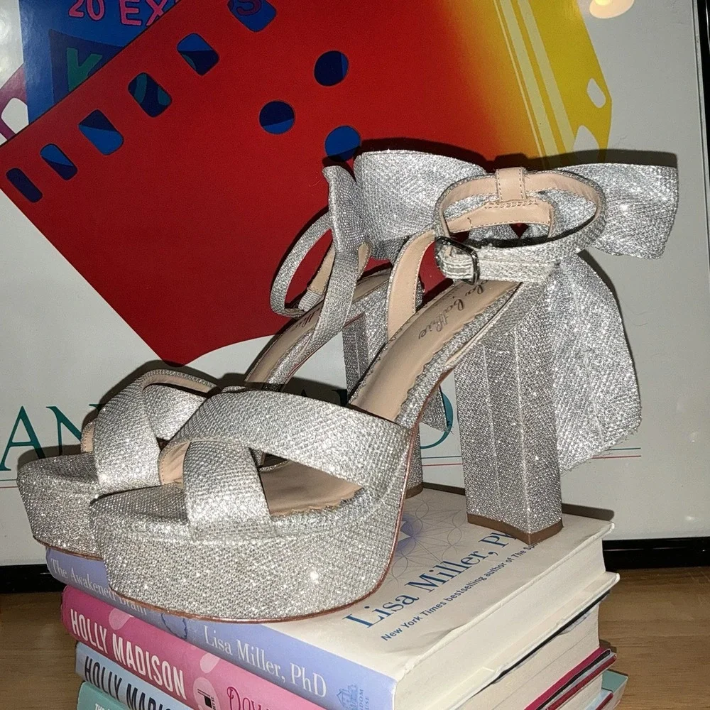 Antonio Melani x Nicola Bathie Lila Silver Platform Embellished Bow Heels Size 6